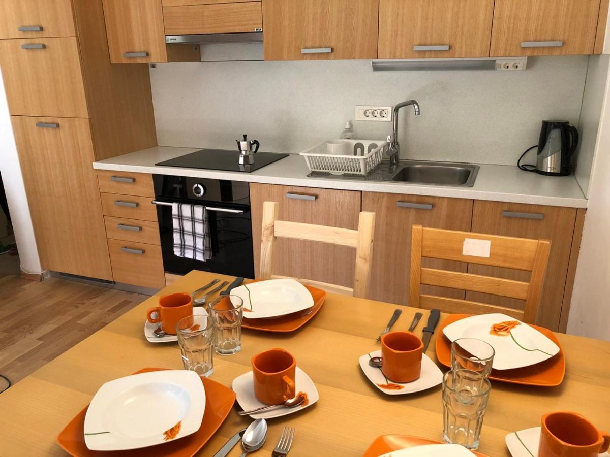 Apartma Runi Pod Zlato Lisico Pekre Bagian luar foto